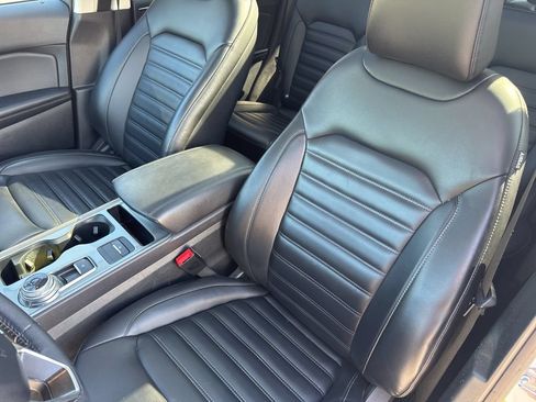 Used 2024 Ford Edge SEL w/ Convenience Package AWD/4WD image 16