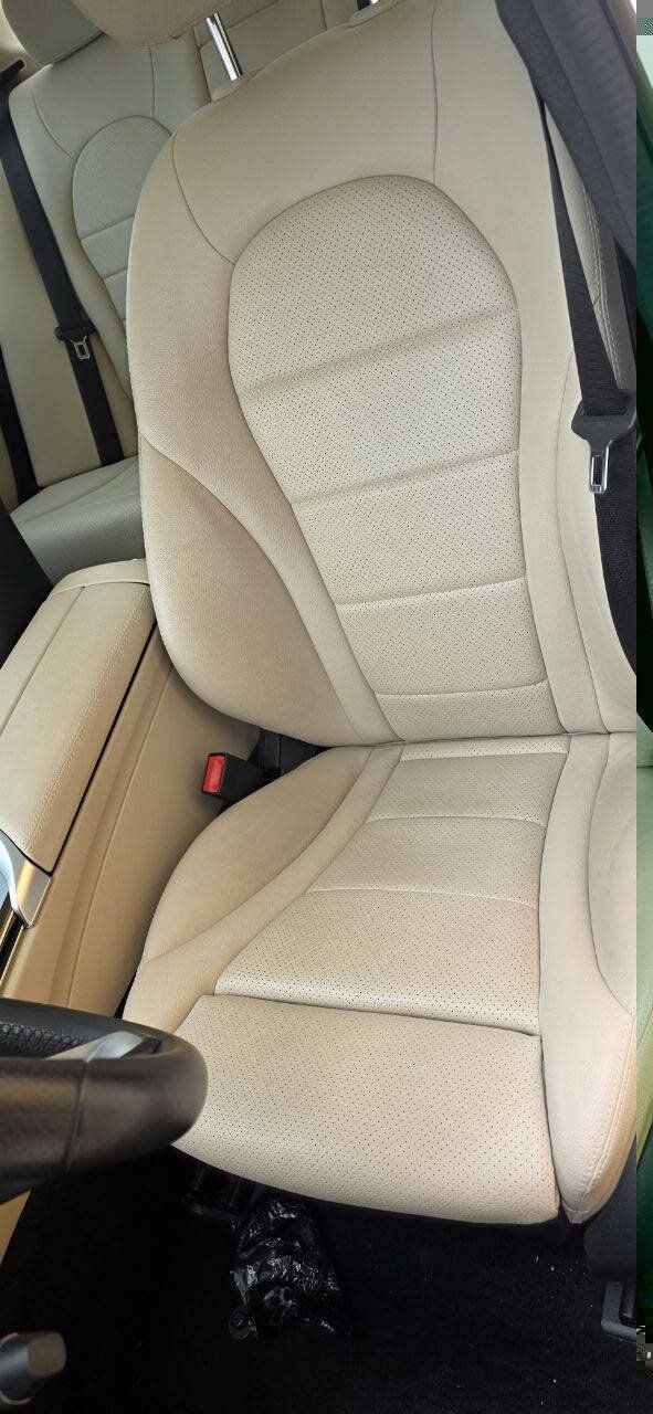 Used 2018 Mercedes-Benz C 300 Sedan image 9