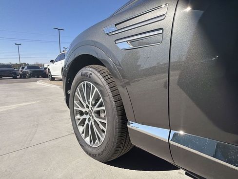 New 2026 Genesis GV80 2.5T AWD/4WD image 18