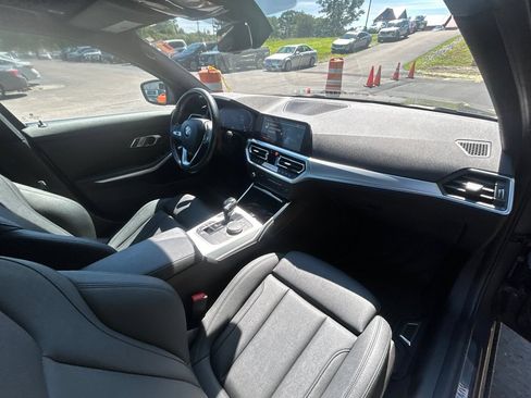 Used 2021 BMW 330i xDrive Sedan w/ Driving Assistance Package AWD/4WD image 15