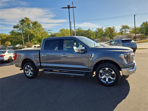 Used 2022 Ford F150 Lariat w/ Equipment Group 502A High image 5