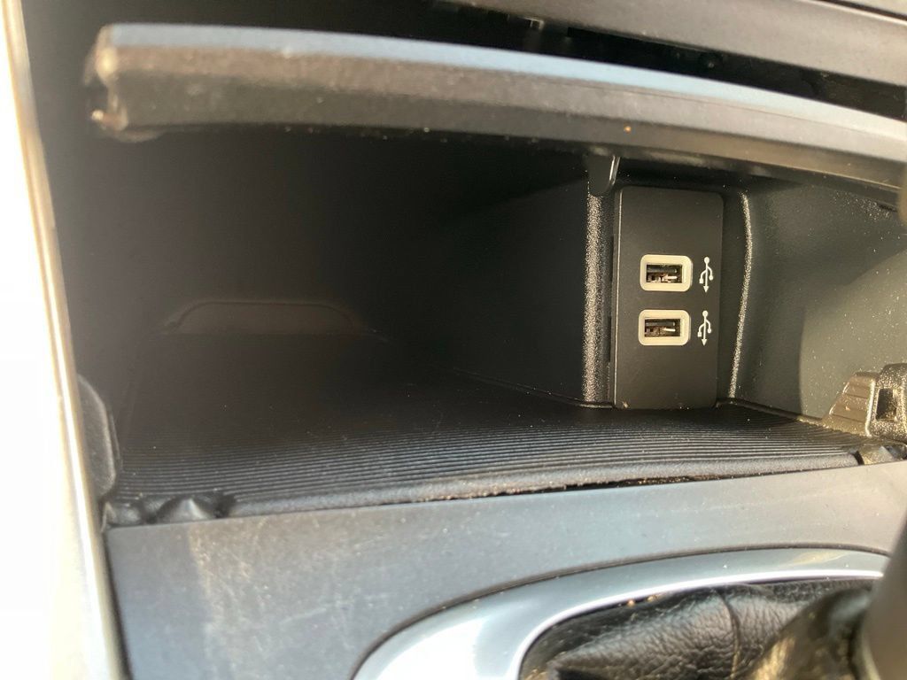 Used 2018 Ford Edge SEL w/ Equipment Group 201A FWD image 17