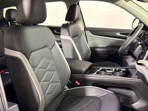 New 2026 Volkswagen Atlas Peak Edition image 15