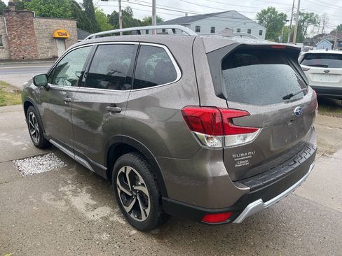 Used 2023 Subaru Forester Touring w/ Popular Package #3 AWD/4WD image 3