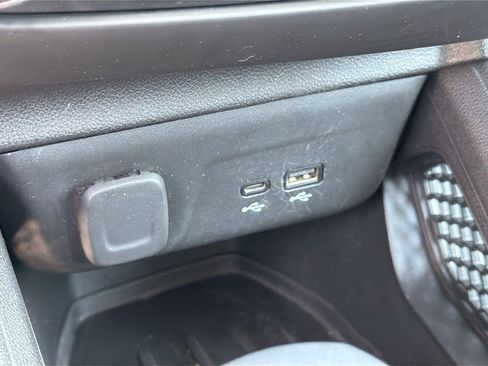 Used 2025 Chevrolet TrailBlazer LS FWD image 16