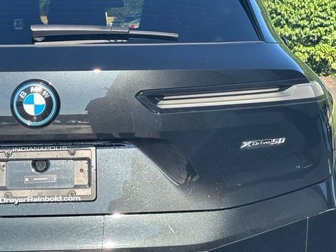 Used 2024 BMW iX xDrive50 w/ Premium Package AWD/4WD image 7