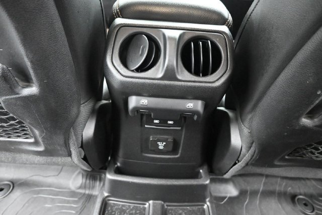Used 2023 Jeep Wrangler Unlimited Rubicon 392 w/ Trailer Tow Package AWD/4WD image 30