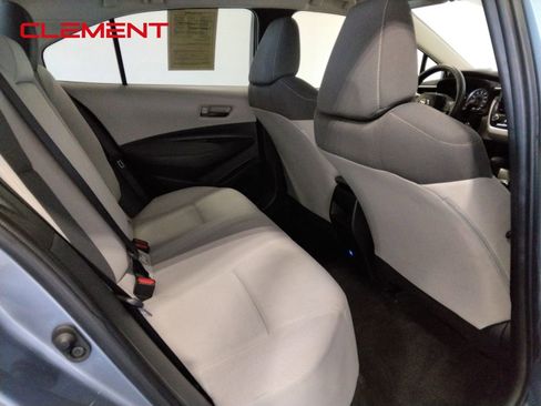 Used 2022 Toyota Corolla LE FWD image 34
