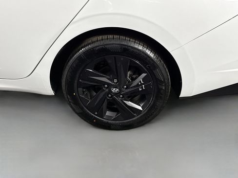 Used 2022 Hyundai Elantra SEL w/ Convenience Package FWD image 37