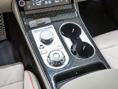 Certified 2026 Genesis GV70 3.5T Sport Prestige AWD/4WD image 19