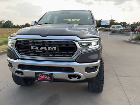 Used 2022 RAM 1500 Limited w/ Off-Road Group AWD/4WD image 4