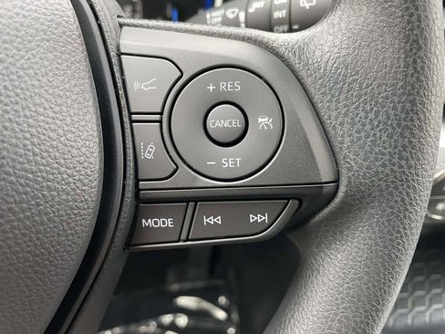 New 2025 Toyota RAV4 XLE image 33