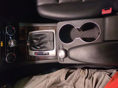 Used 2013 Mercedes-Benz C 300 4MATIC Sedan image 18