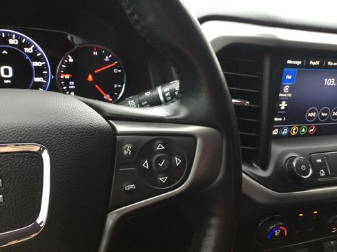 Used 2021 GMC Acadia AT4 w/ Technology Package image 18