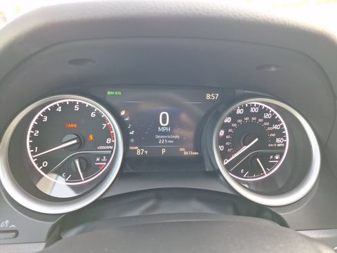 Used 2024 Toyota Camry XLE FWD image 18