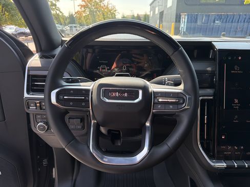 Used 2026 GMC Yukon XL Elevation w/ Elevation Premium Package AWD/4WD image 10