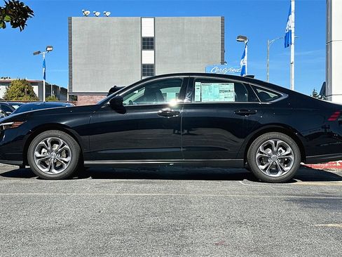 New 2024 Honda Accord EX image 7