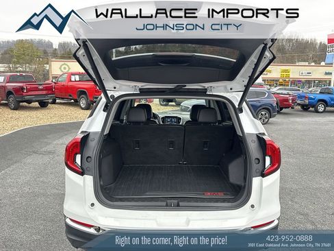 Used 2022 GMC Terrain SLT image 44