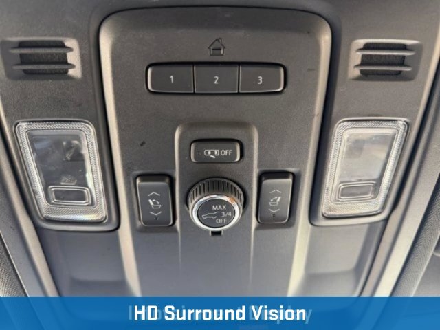 Used 2022 Chevrolet Tahoe Z71 w/ Luxury Package AWD/4WD image 37