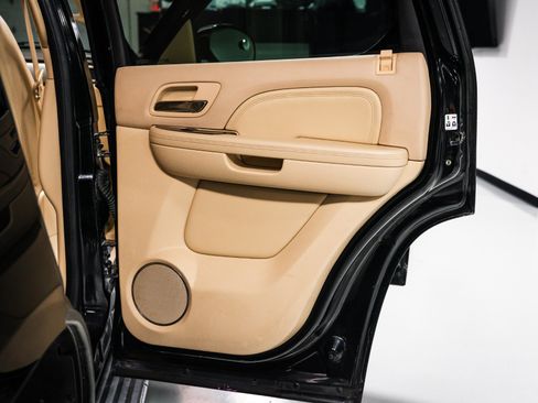 Used 2007 Cadillac Escalade AWD image 31