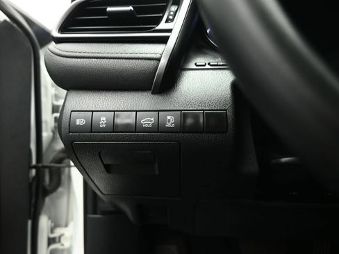 Used 2023 Toyota Camry SE FWD image 10