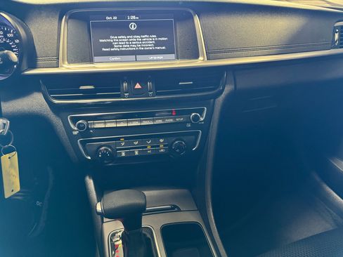 Used 2020 Kia Optima LX image 18