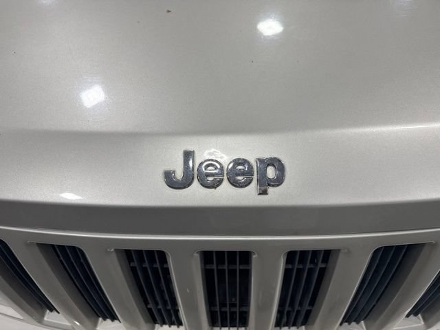 Used 2008 Jeep Liberty Sport RWD image 28