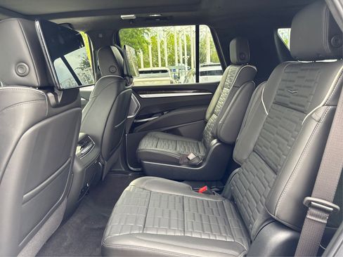 New 2026 Cadillac Escalade Platinum Sport AWD/4WD image 10