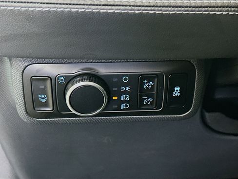 Used 2024 Ford Mustang Mach-E Premium image 17