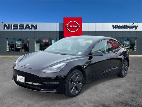 Used 2022 Tesla Model 3 Long Range image 4