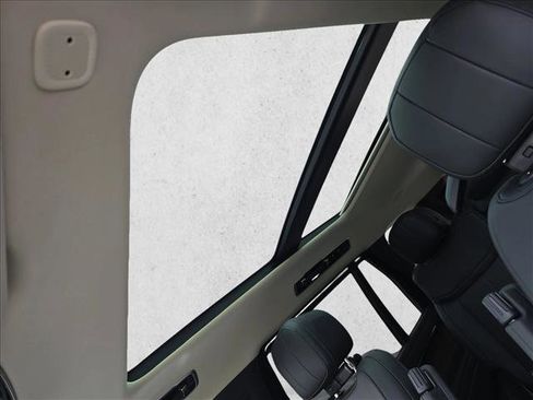 New 2026 Land Rover Range Rover Long Wheelbase SE image 28