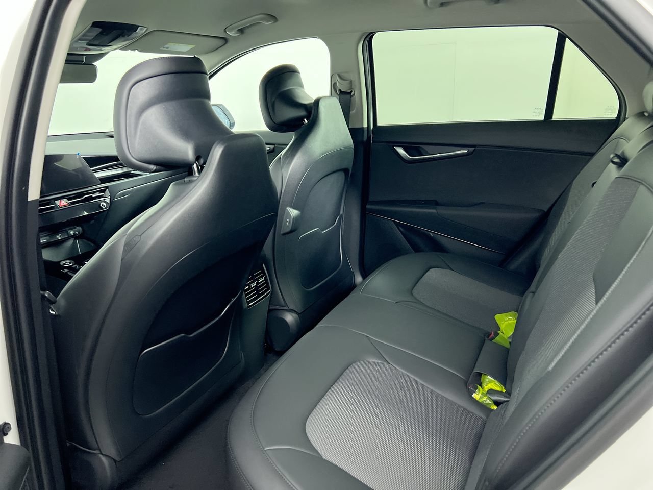 New 2026 Kia Niro Wind FWD image 26