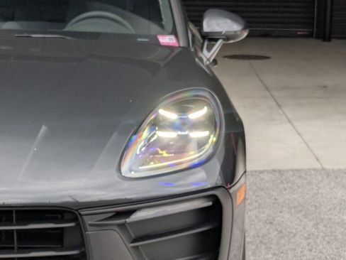 New 2026 Porsche Macan image 13