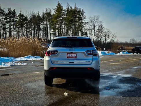 Certified 2024 Jeep Compass Latitude image 4