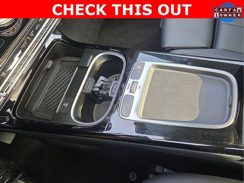 Used 2025 Mercedes-Benz CLA 250 4MATIC image 25