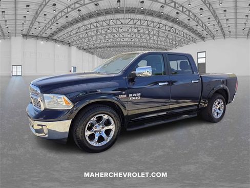 Used 2016 RAM 1500 Laramie w/ Convenience Group image 3
