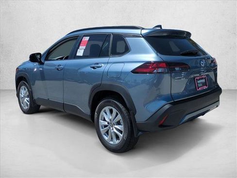 New 2026 Toyota Corolla Cross LE FWD image 9