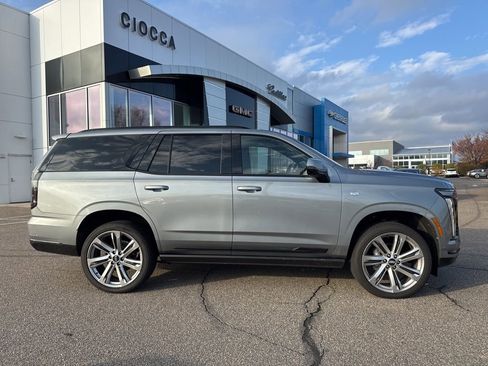 Used 2025 Cadillac Escalade Sport Platinum w/ LPO, Floor Liner Package image 42