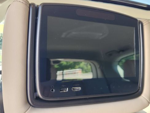 Used 2023 Nissan Armada Platinum w/ Captain's Chairs Package AWD/4WD image 13