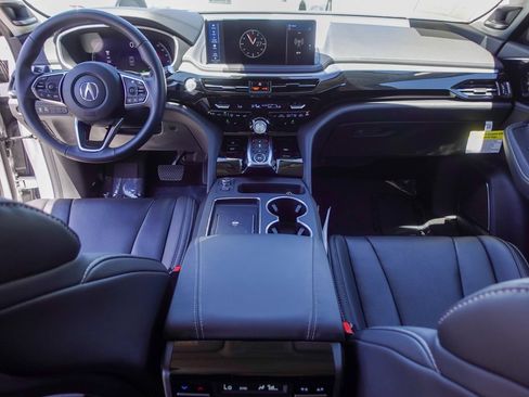 Certified 2026 Acura MDX FWD w/ Technology Package image 27
