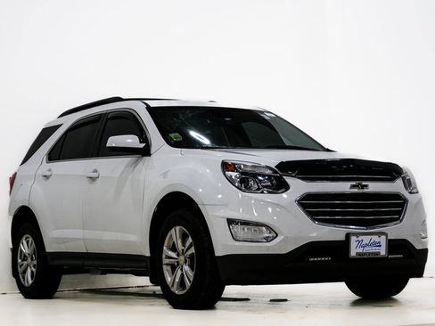 Used 2017 Chevrolet Equinox LT w/ Convenience Package image 1
