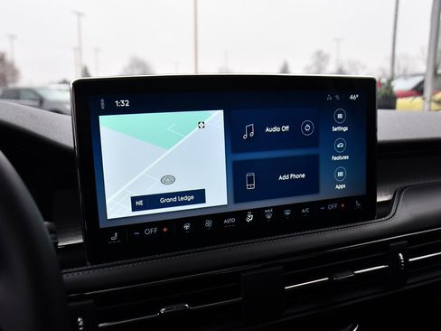 Used 2026 Lincoln Corsair Premiere image 26