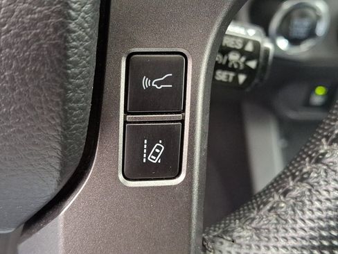 Used 2021 Toyota Tacoma TRD Sport w/ TRD Premium Sport Package AWD/4WD image 25