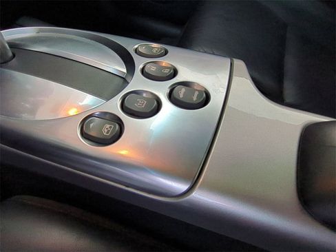 Used 2005 Chevrolet SSR Base w/ Preferred Equipment Group image 23