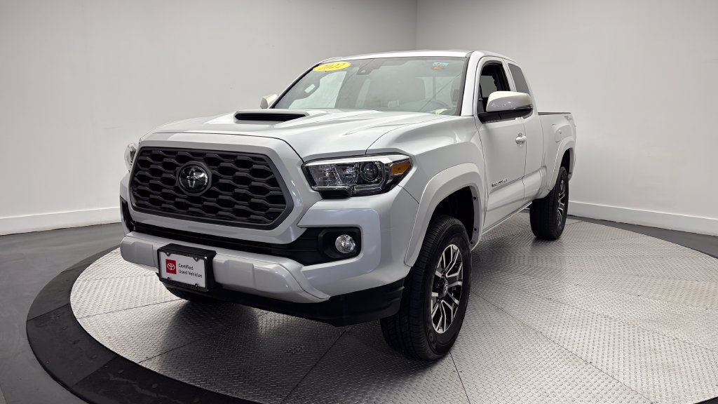 Used 2022 Toyota Tacoma TRD Sport RWD image 2