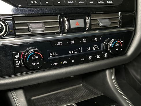 Used 2023 Nissan Pathfinder Platinum image 25