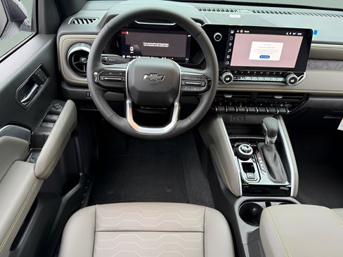 New 2026 Chevrolet Colorado ZR2 w/ Technology Package image 13