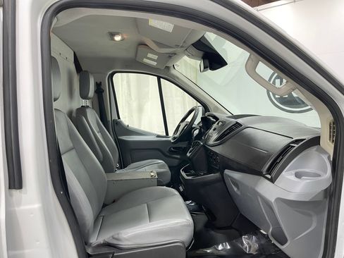 Used 2016 Ford Transit 150 130 Low Roof RWD image 30