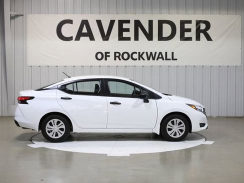 Certified 2025 Nissan Versa S w/ Trunk Package image 6