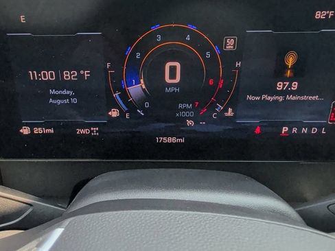 Used 2026 Chevrolet Traverse LT AWD/4WD image 30